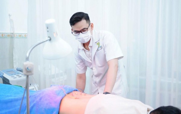 Châm cứu có chảy máu không, có đau không và có tác dụng như thế nào?